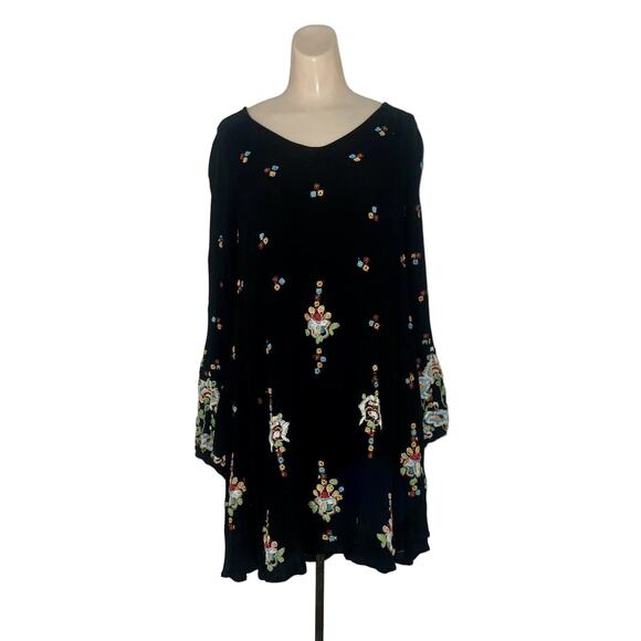 Free People Embroidered Oxford Swing Dress Tunic Black Small Floral Bohemian EUC - Picture 2 of 10